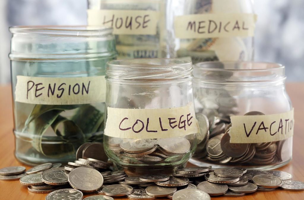 Budget Tracker: 3 Tips to Save and Grow your Money